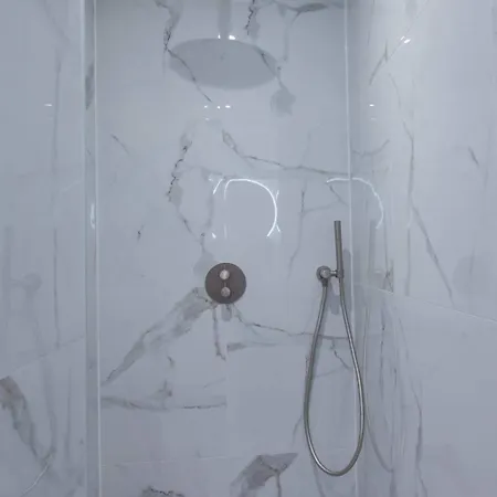 Πανσιόν The Blossom House 4*