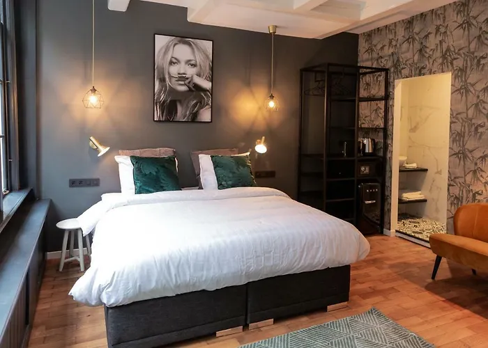 בית הארחה The Blossom House